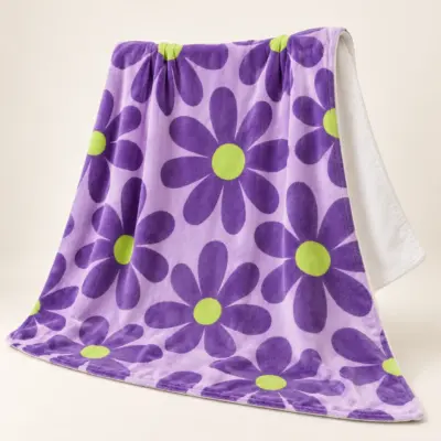 Daisy Hangout Velveteen Plush Blanket — main product view